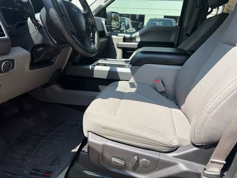 Used 2016 Ford F150 XLT w/ Equipment Group 302A Luxury AWD/4WD image 15