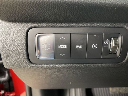 New 2026 Chevrolet Traverse Z71 w/ Driver Confidence Package image 14