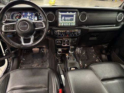 Used 2021 Jeep Wrangler Unlimited Sahara w/ Dual Top Group image 10