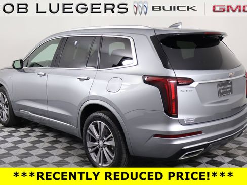 Certified 2025 Cadillac XT6 Premium Luxury FWD image 5