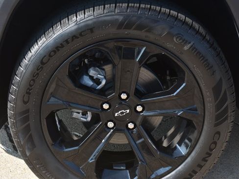 New 2027 Chevrolet Equinox LT w/ Safety and Technology Package FWD image 10