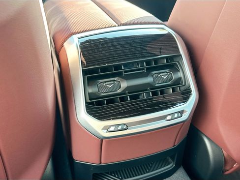New 2026 BMW i7 eDrive50 w/ M Sport Package RWD image 18