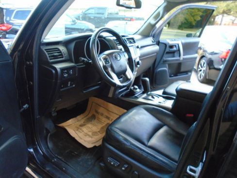 Used 2013 Toyota 4Runner Limited image 7
