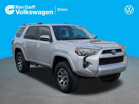 Used 2018 Toyota 4Runner TRD Off-Road AWD/4WD image 1