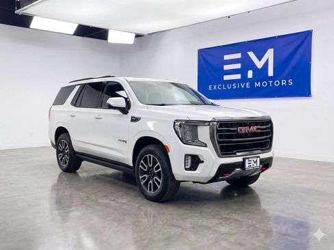 Used 2025 GMC Yukon XL AT4 AWD/4WD image 1