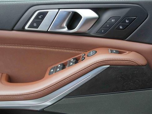 Used 2023 BMW X5 xDrive45e w/ Executive Package image 15