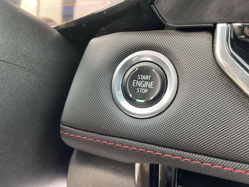 Used 2023 Chevrolet Colorado Z71 w/ Z71 Convenience Package 2 AWD/4WD image 23