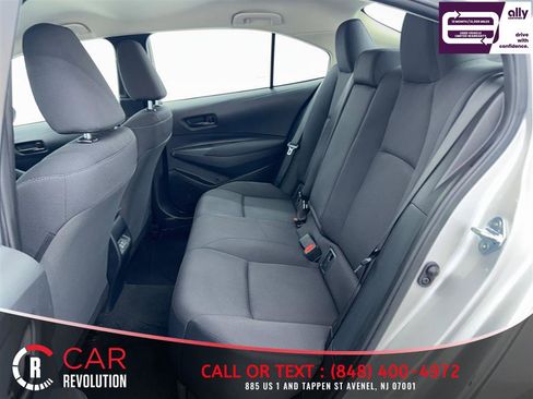Used 2023 Toyota Corolla LE image 33