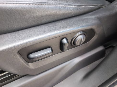 Used 2021 GMC Sierra 1500 SLT w/ SLT Premium Package image 14