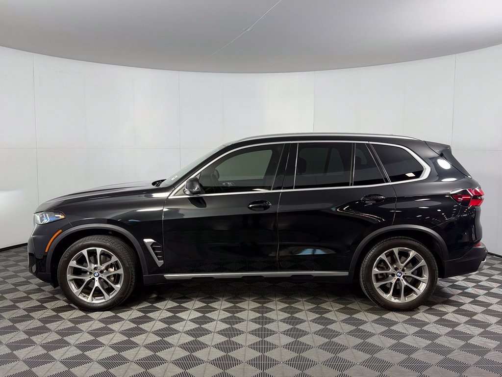Used 2025 BMW X5 sDrive40i w/ Climate Comfort Package RWD image 10