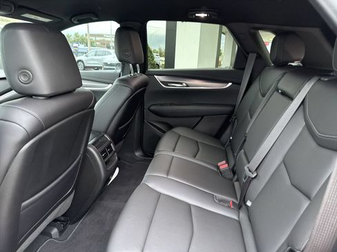 Certified 2022 Cadillac XT5 Luxury FWD image 17