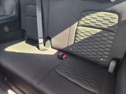 Used 2025 Nissan Pathfinder SV image 32