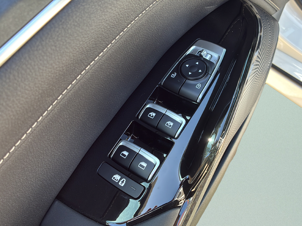 New 2026 Kia K5 GT-Line FWD image 21