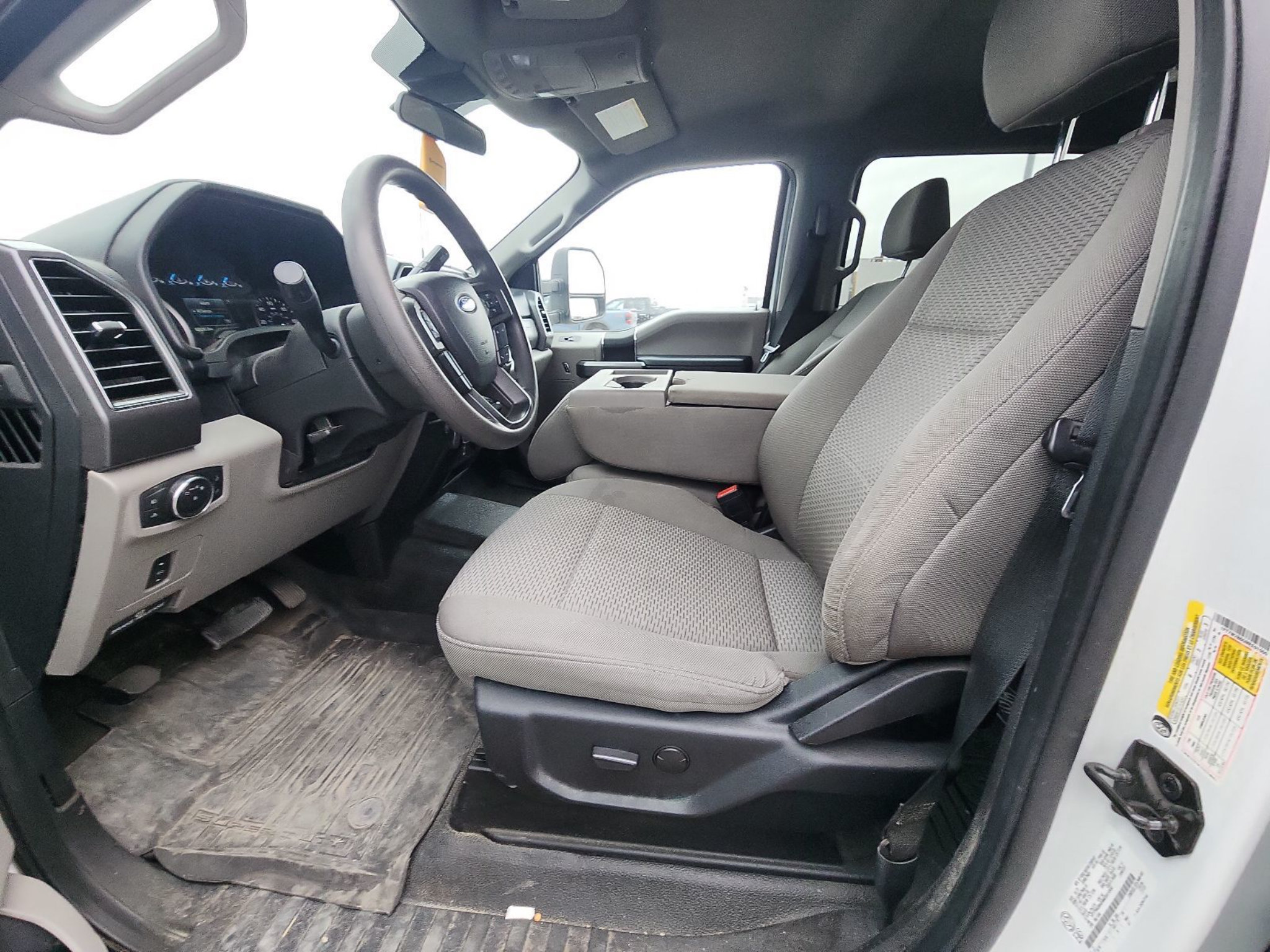 Used 2021 Ford F250 XLT w/ XLT Value Package AWD/4WD image 5