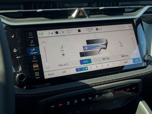 New 2026 Jeep Cherokee Limited image 35