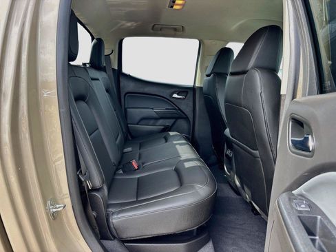Used 2021 Chevrolet Colorado Z71 w/ Safety Package RWD image 25