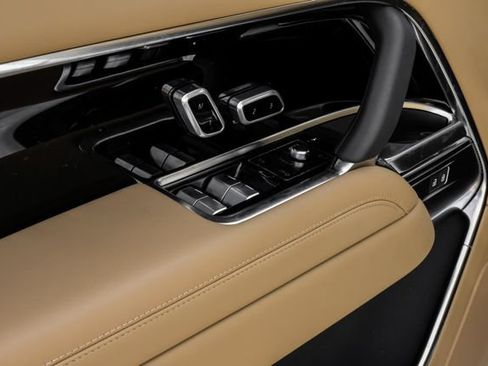 New 2026 Land Rover Range Rover SE AWD/4WD image 54