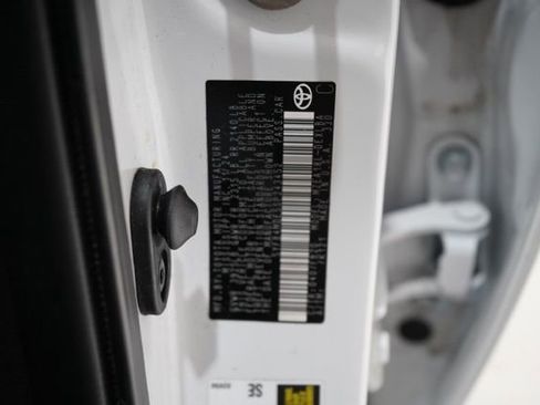 Used 2025 Toyota Corolla LE image 37