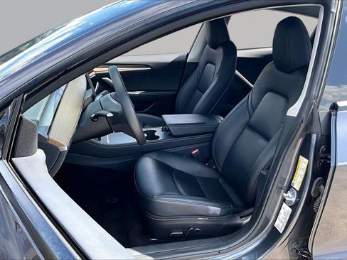 Used 2023 Tesla Model 3 Standard Range RWD image 6