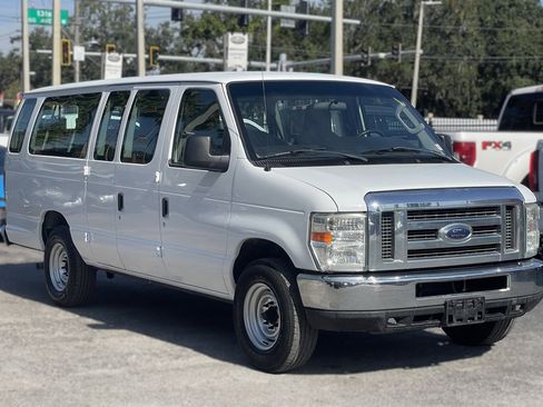 Used 2011 Ford E-350 and Econoline 350 XLT image 9