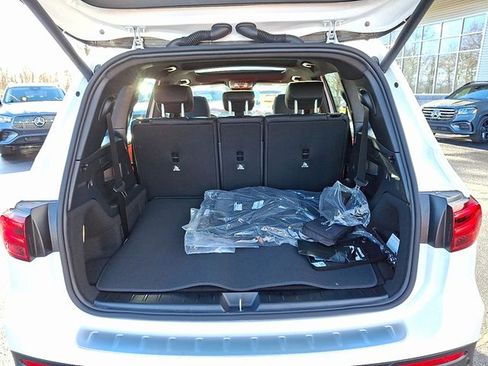 Used 2026 Mercedes-Benz GLB 35 AMG 4MATIC image 24