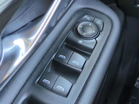 Used 2022 GMC Terrain SLE w/ Driver Convenience Package image 24