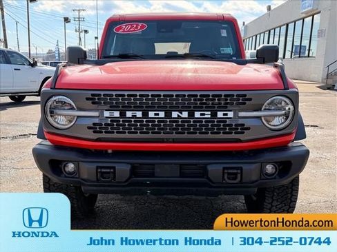 Used 2023 Ford Bronco Badlands image 7