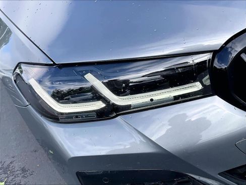 Used 2023 BMW 540i w/ M Sport Package RWD image 29