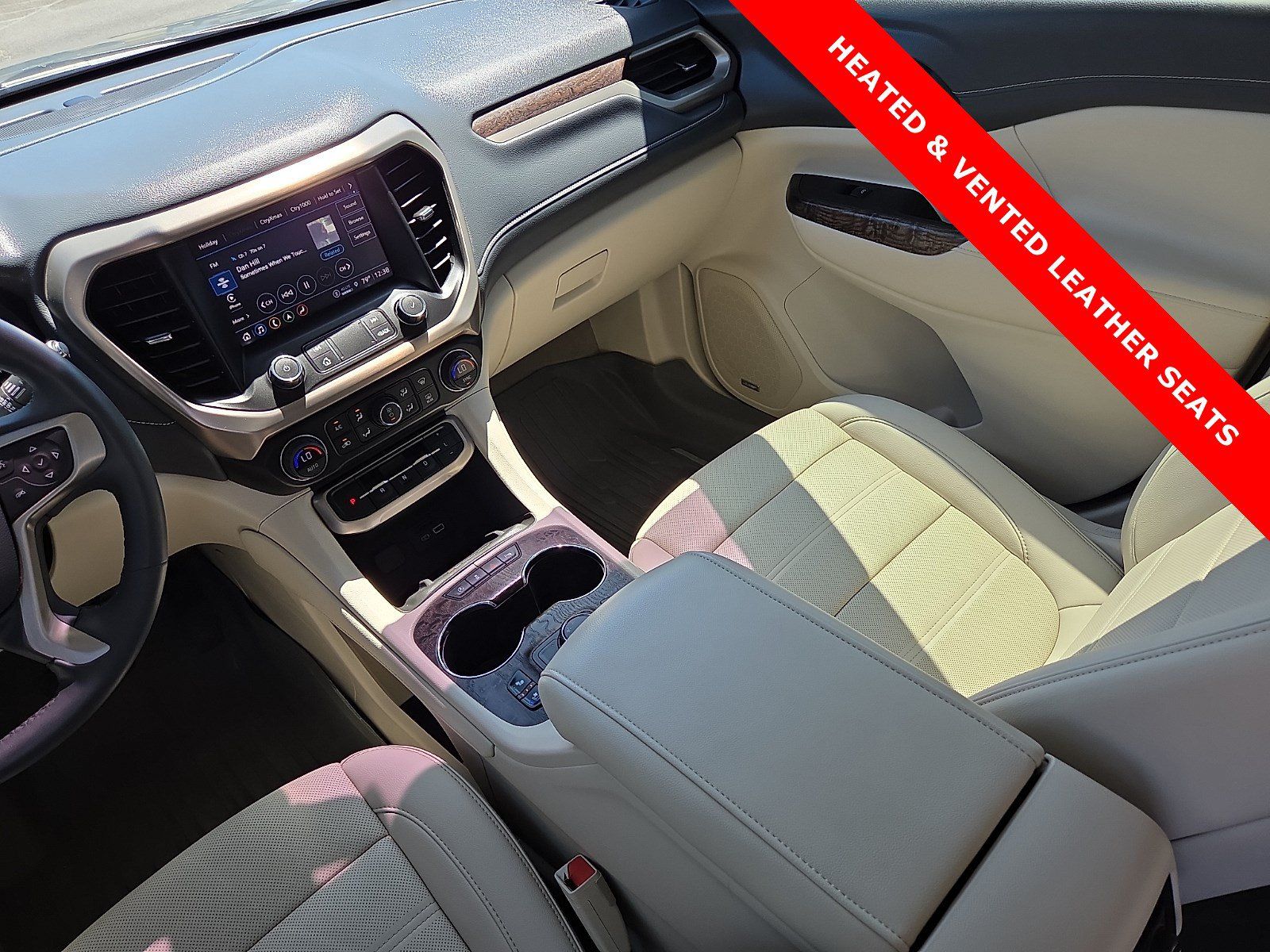 Used 2023 GMC Acadia Denali w/ Denali Ultimate Package FWD image 14