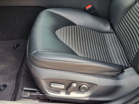 Used 2021 Toyota Camry SE FWD image 23