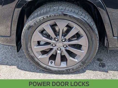 Used 2019 Jeep Cherokee High Altitude AWD/4WD image 12