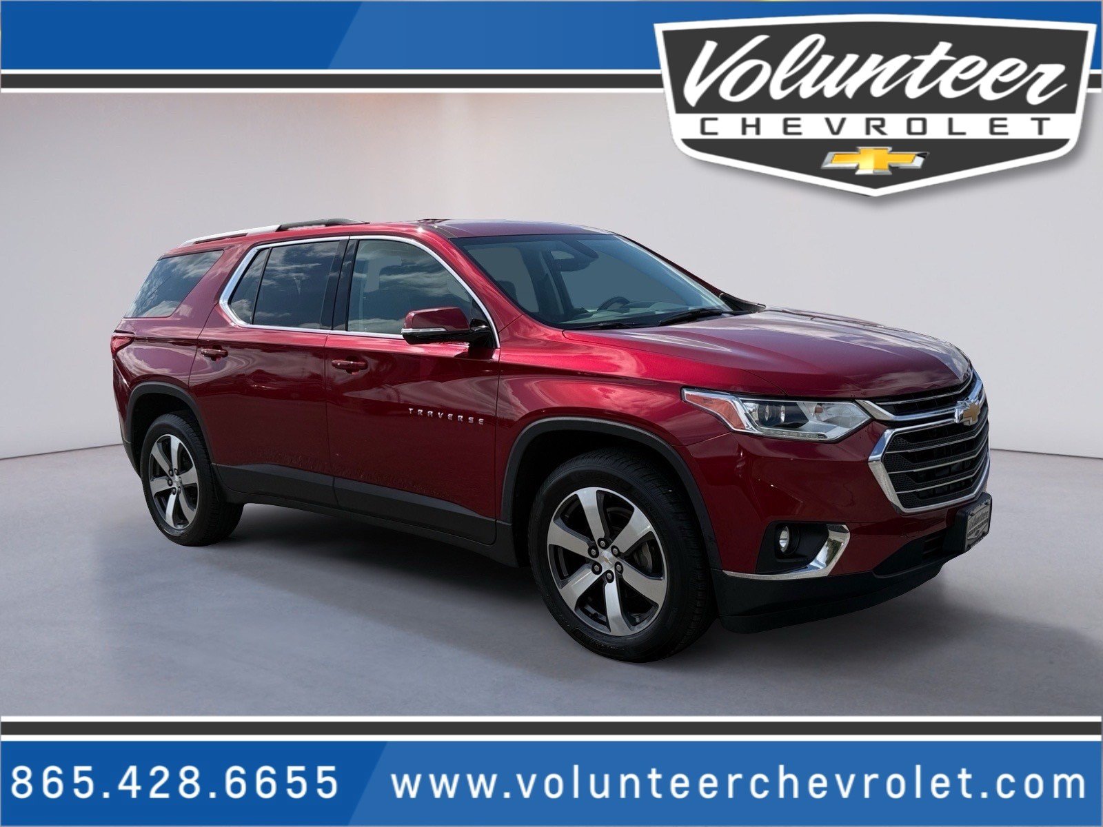 Used 2018 Chevrolet Traverse LT w/ LPO, Floor Liner Package FWD image 1