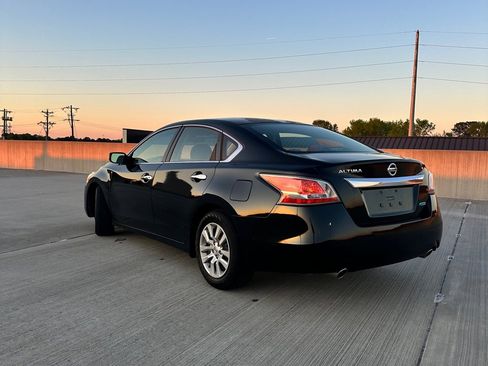 Used 2014 Nissan Altima 2.5 S image 5