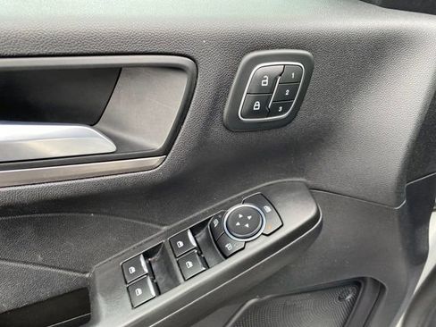 Used 2022 Ford Escape Titanium AWD/4WD image 17