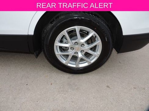 Used 2024 Chevrolet Equinox LT image 15