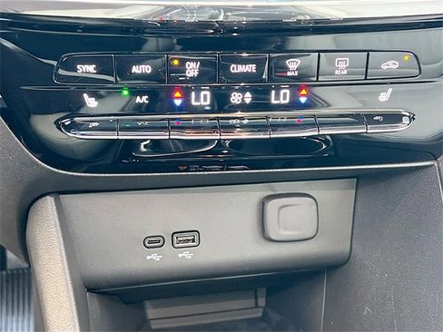 New 2026 Buick Encore GX Avenir w/ Avenir Technology Package image 11