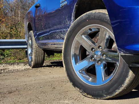 Used 2018 RAM 1500 Express w/ Express Value Package image 20