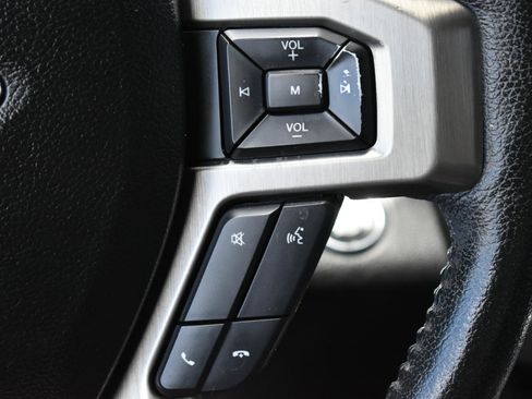 Used 2015 Ford F150 Platinum w/ Equipment Group 701A Luxury AWD/4WD image 15