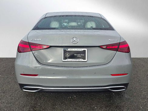 Used 2025 Mercedes-Benz C 300 4MATIC Sedan image 4