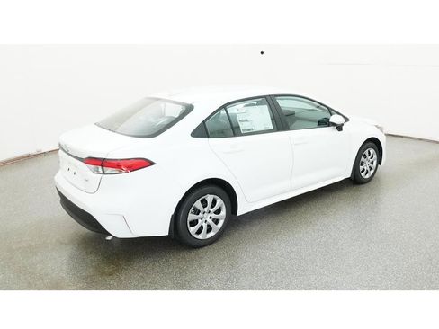 New 2026 Toyota Corolla LE FWD image 9