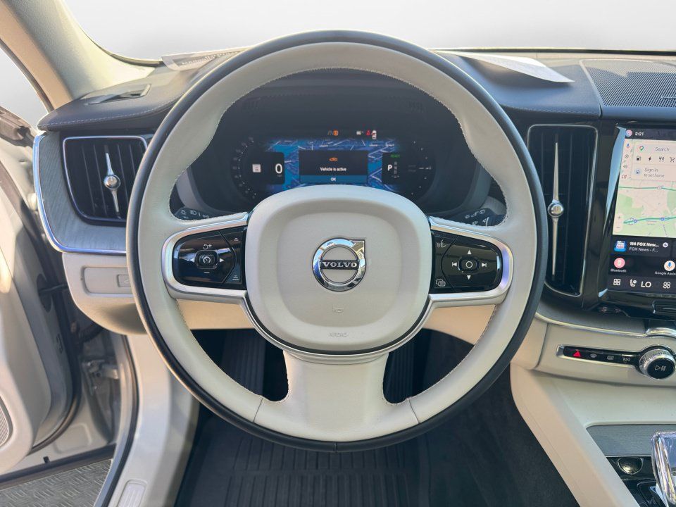 Used 2025 Volvo XC60 T8 Ultra w/ Protection Package Premier AWD/4WD image 10