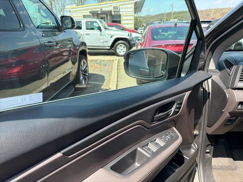 Used 2022 Honda Odyssey EX-L image 16