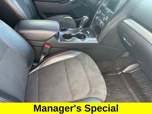 Used 2019 Ford Explorer XLT w/ Equipment Group 202A image 44
