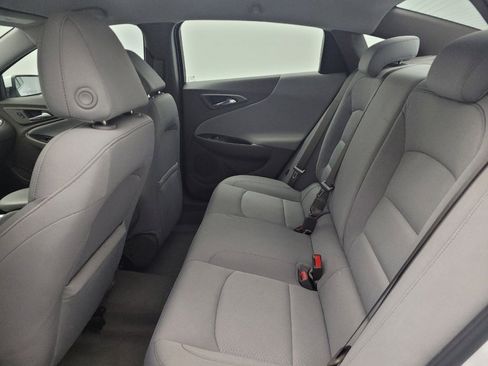 Used 2022 Chevrolet Malibu LS w/ Driver Confidence Package FWD image 18