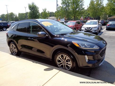 Used 2021 Ford Escape SEL AWD/4WD image 2