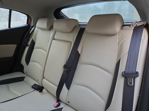 Used 2014 MAZDA MAZDA3 s Grand Touring image 13