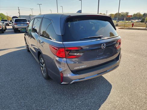 New 2026 Honda Odyssey EX-L image 3