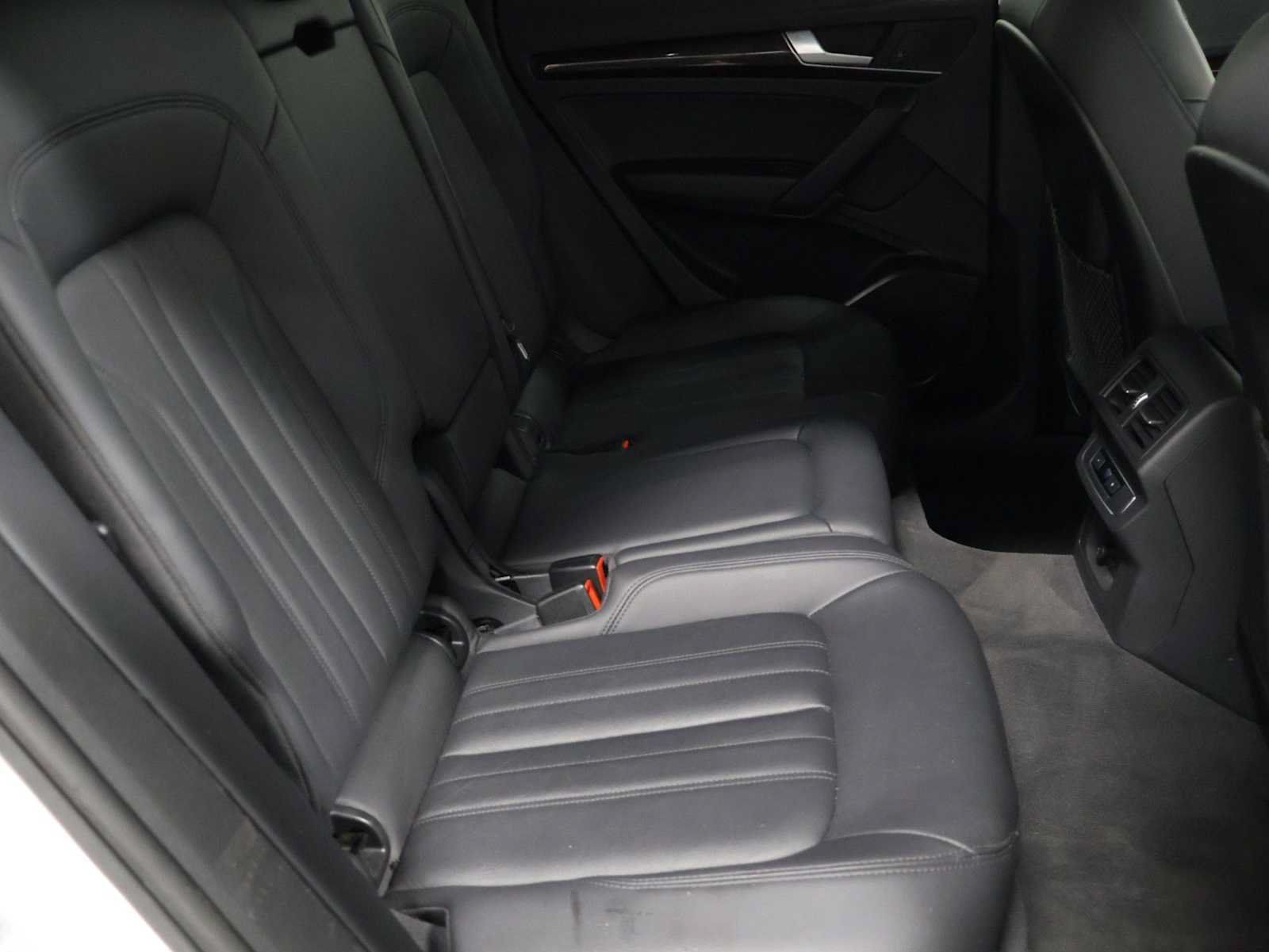 Used 2020 Audi Q5 2.0T Premium AWD/4WD image 32