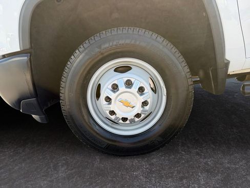Used 2025 Chevrolet Silverado 3500 W/T w/ WT Convenience Package AWD/4WD image 9