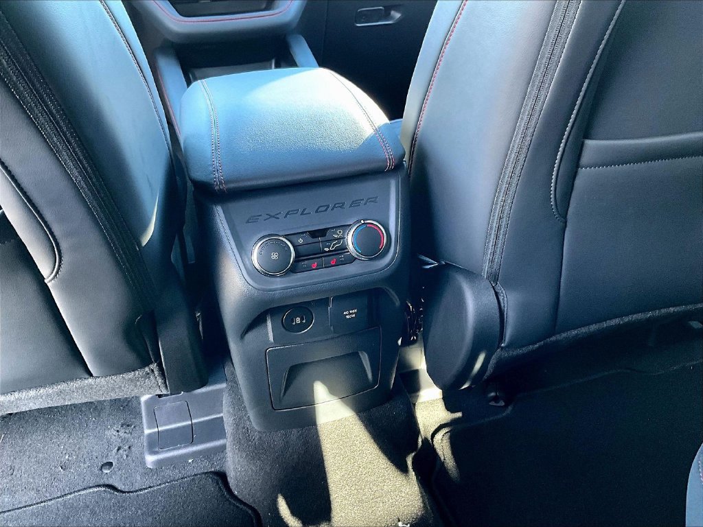 New 2027 Ford Explorer ST-Line w/ Premium Package AWD/4WD image 18